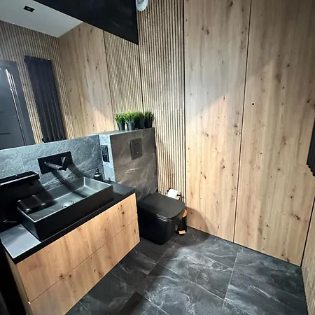Forum Apartment *